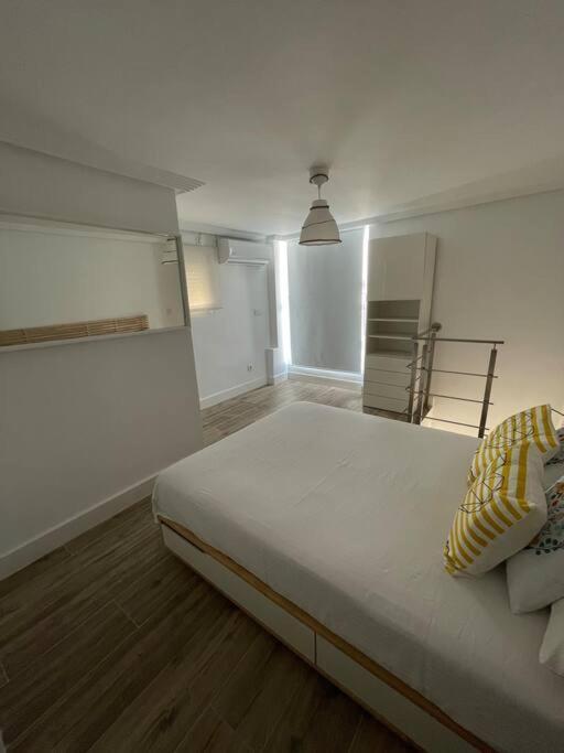 Atico Duplex Con Terraza En Pleno Centro De Jerez Leilighet Jerez de la Frontera Eksteriør bilde